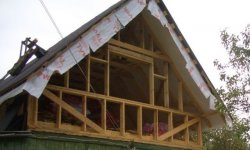 Обшивка фронтонов деревянных домов