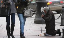 Эксперты предупреждают россиян о надвигающейся бедности