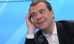 Медведев решил пересмотреть систему оценки бедности граждан