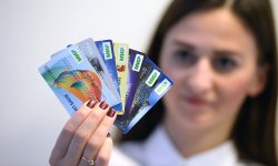 С 25 августа начал действовать новый порядок выплаты пенсий на банковские карты