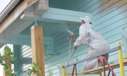Чем покрасить деревянный потолок в доме и стоимость м2