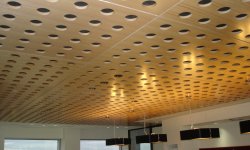 Виды акустических натяжных потолков и звукоизоляционных панелей