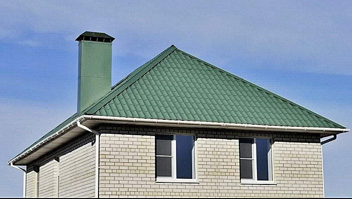 преимущества и недостатки четырехскатной крыши