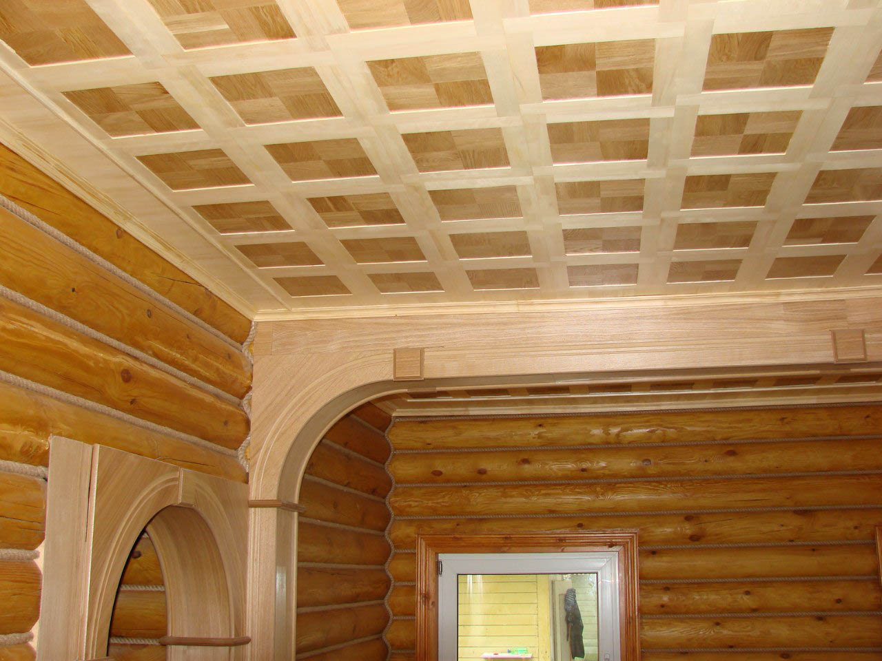 потолки в деревянном доме варианты фото
