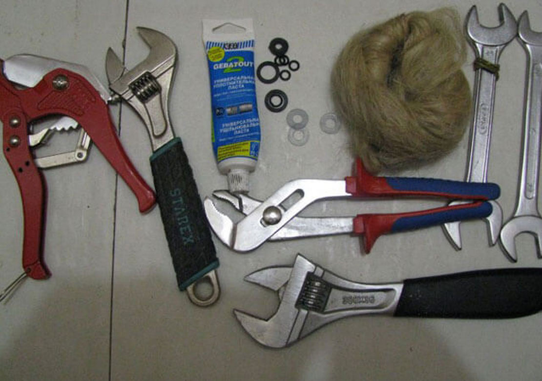 инструменты и комплектующие для работы