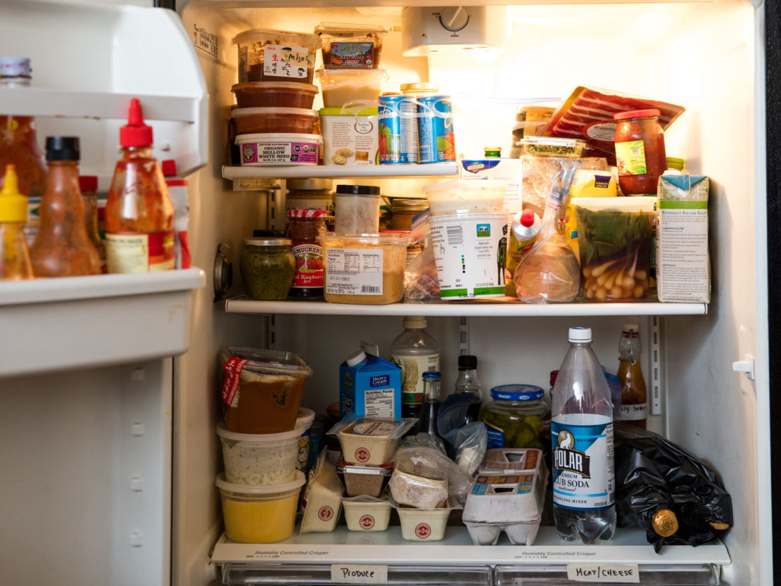 Беспорядок в холодильнике