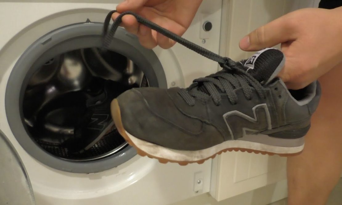 Правильная стирка обуви в стиральной машинке
