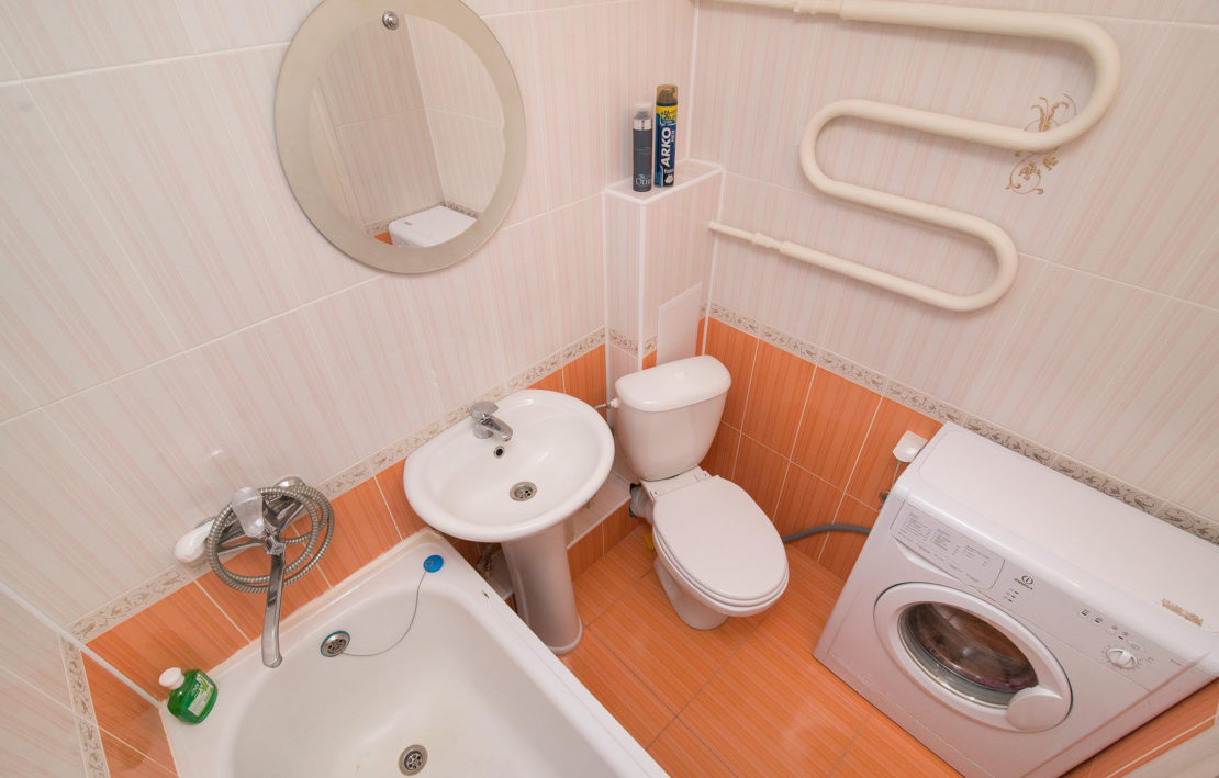 Совмещение ванны с туалетом – дизайнерские решения