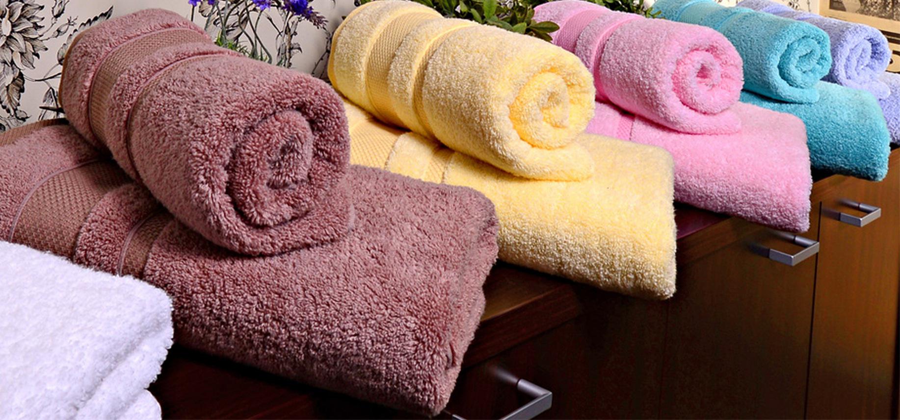 Махровых полотенец как правильно. Красивые полотенца. Полотенце махровое. Текстиль полотенца. Полотенце махровое сложенные.