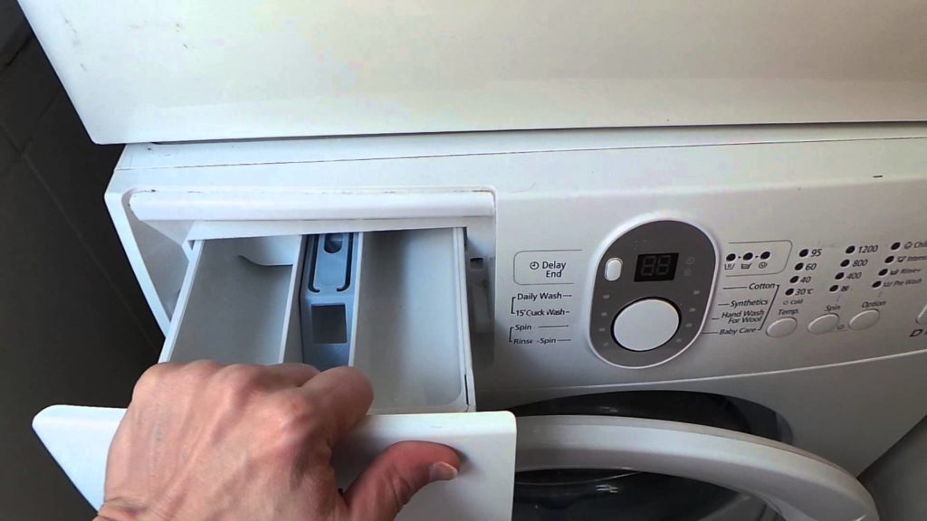 Как почистить отсек для порошка в стиральной машине