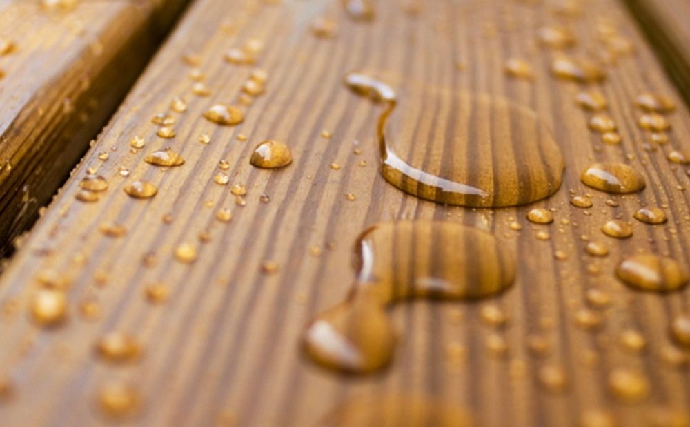 Масла для обработки древесины – виды и преимущества